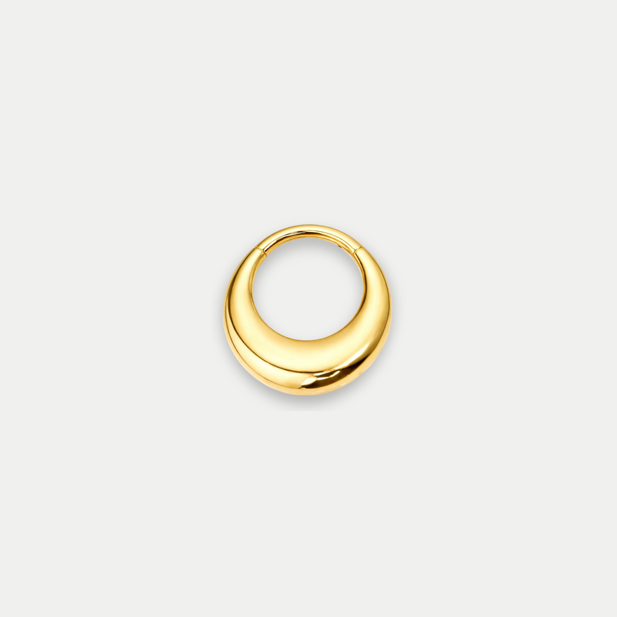 Anneau piercing Noriah en titane gold, vu de face