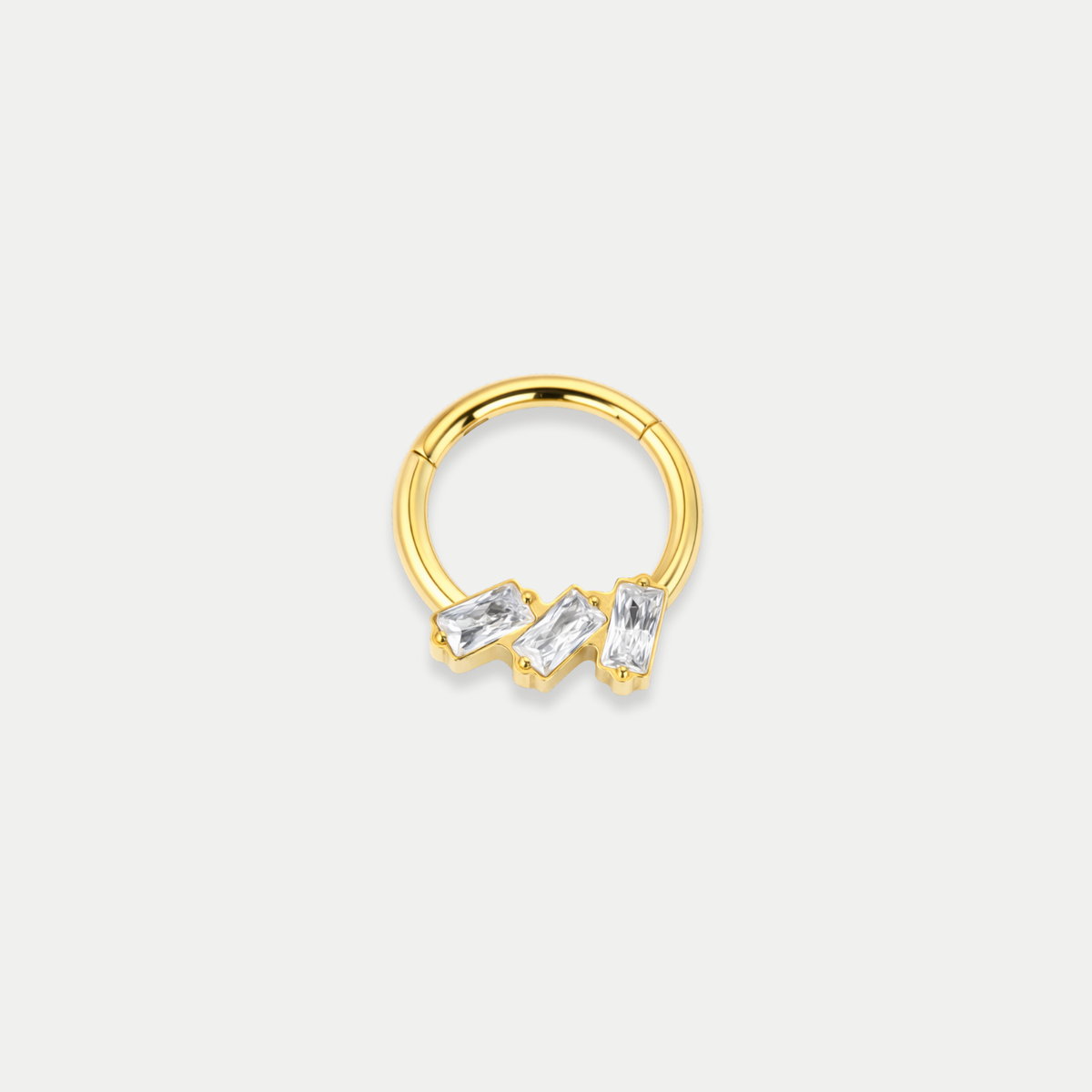 Anneau piercing Yoni en titane gold avec zircon, vu de face