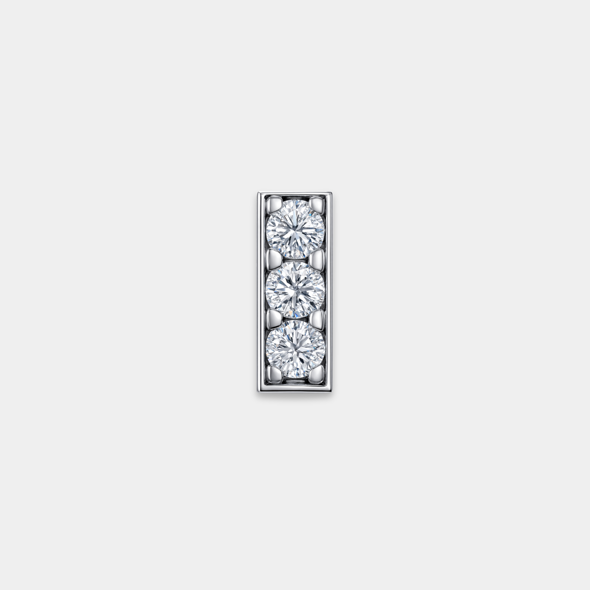 Embout piercing Aiko en titane ASTM F136 avec zircons alignés