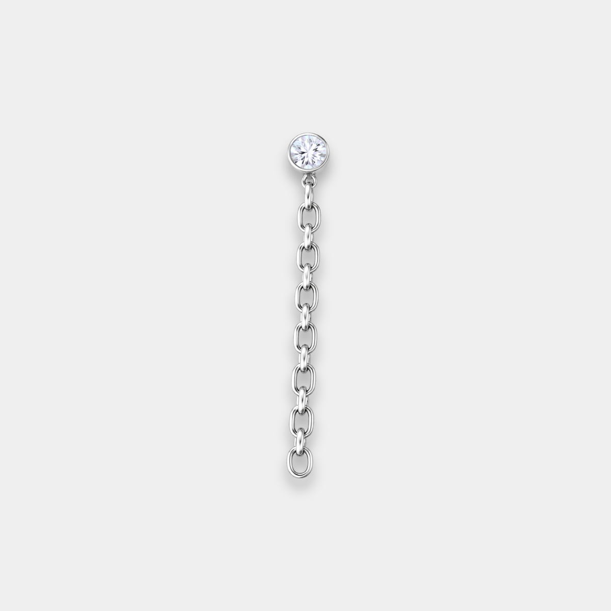 Embout piercing Mina en titane avec zircon, vu de face